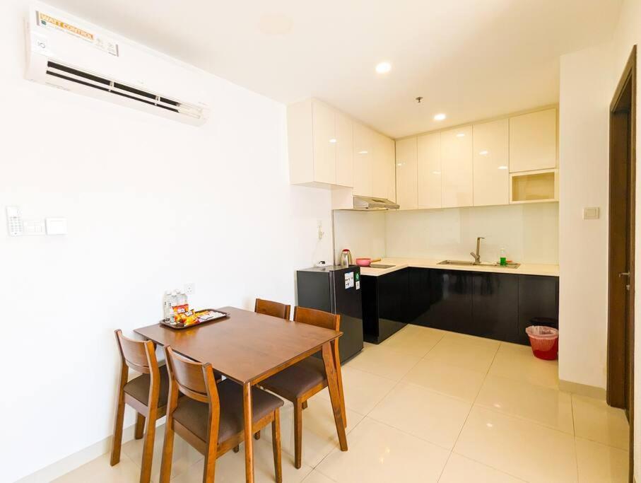 अपार्टमेंट Lovina 5-03 At Harbour Bay Batu Ampar